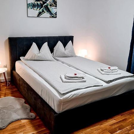 Apartament Alina Deva Esterno foto