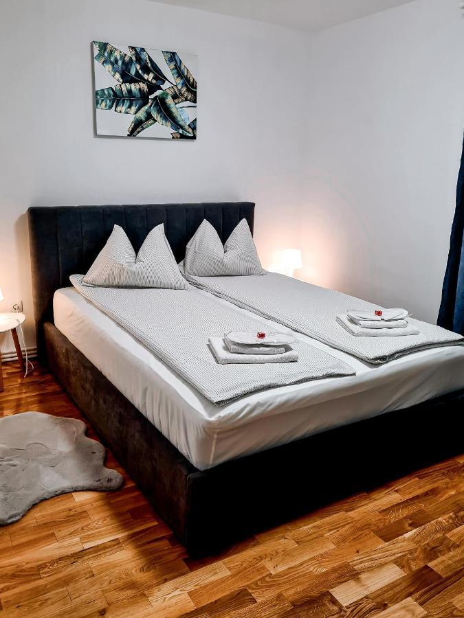 Apartament Alina Deva Esterno foto