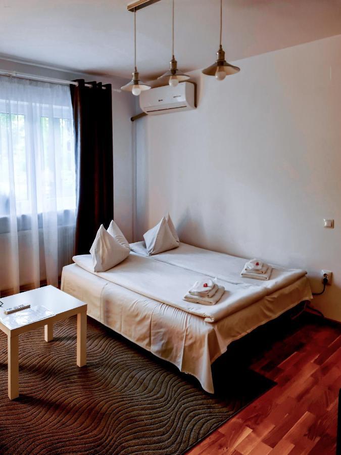 Apartament Alina Deva Esterno foto