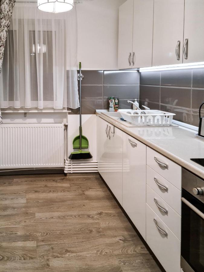 Apartament Alina Deva Esterno foto